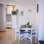 3 Apartmanhotel 3*