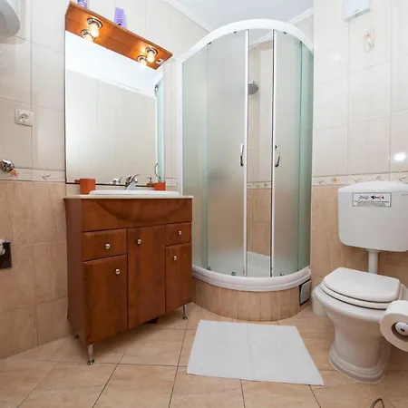 3 Apartahotel 3*