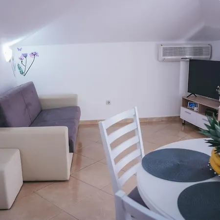 3 Aparthotel