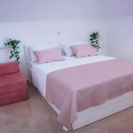 3 Aparthotel *