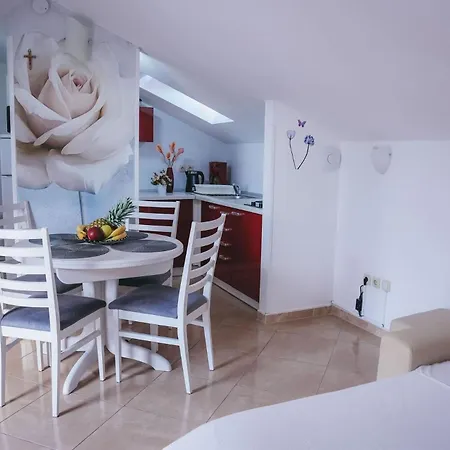 3 * Promajna