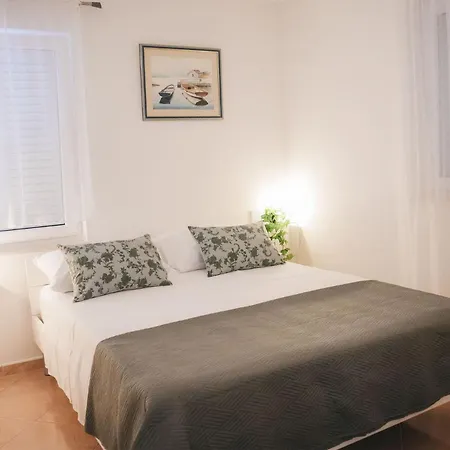 3 Aparthotel *