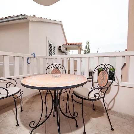 3 * Promajna