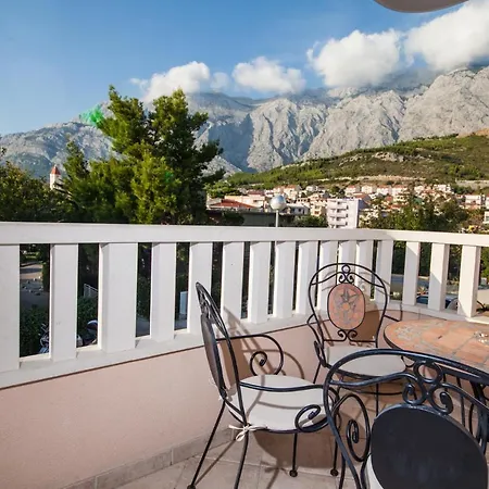 3 Apartmanhotel Promajna