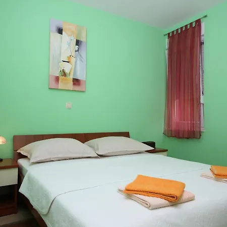 3 Apart Otel Promajna